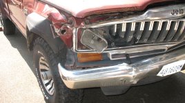 wreaked jeep 5-09 002.jpg