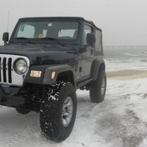 IMG_4866_jeep-snow