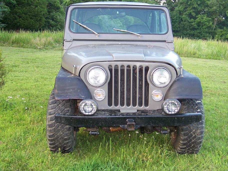 76' cj5 front (after fender install)