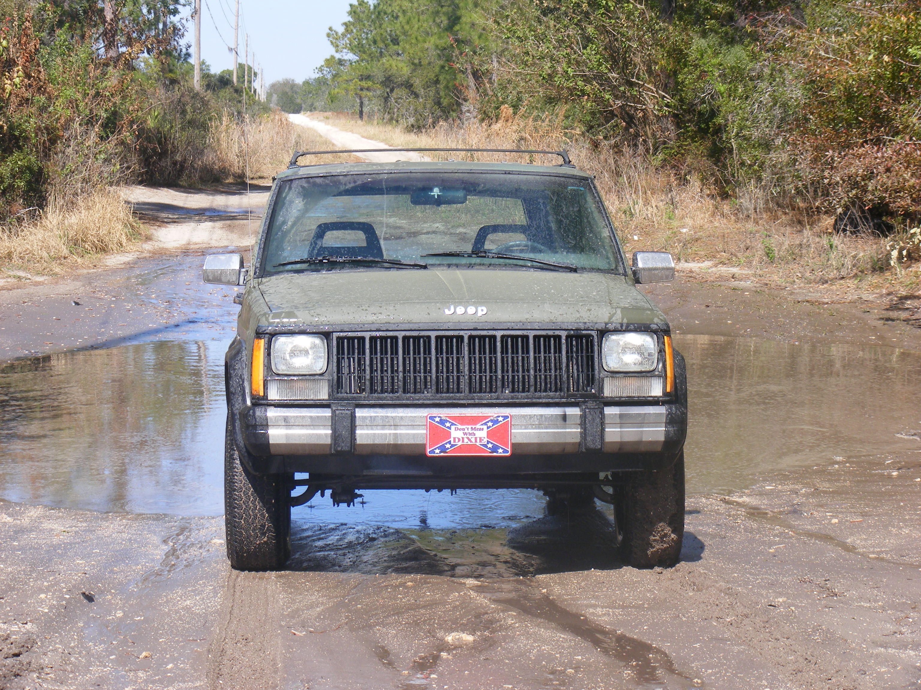 88' Cherokee, muddin in Sebring, Florida - 1