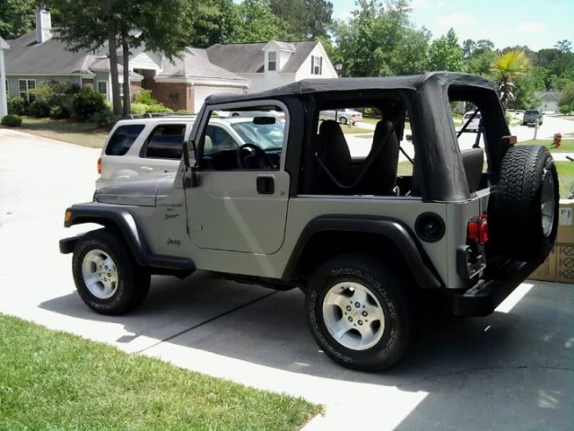 Jeepwsofttop-1.jpg